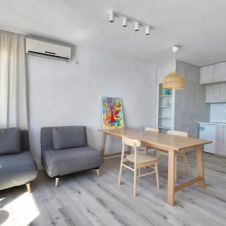 1bd Flat With A Stunning Sea View In * Szozopol